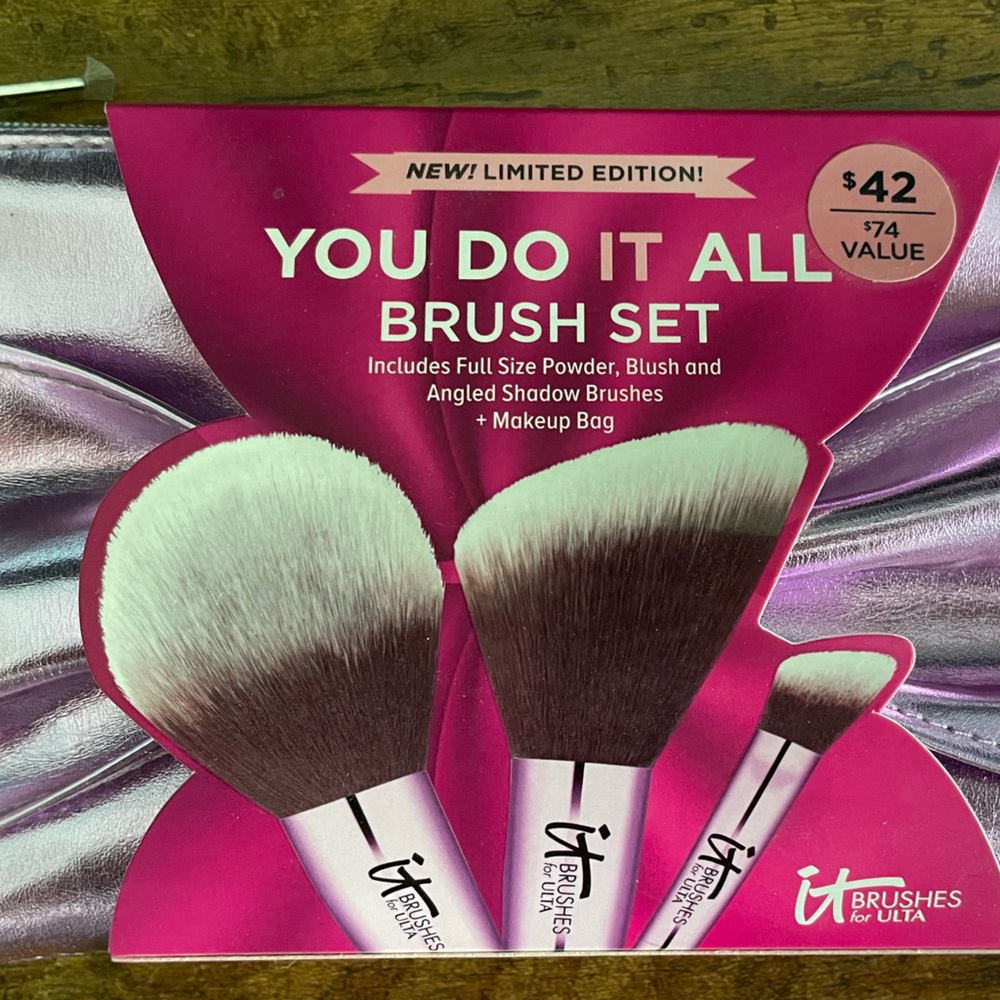 it Cosmetics Brush Set